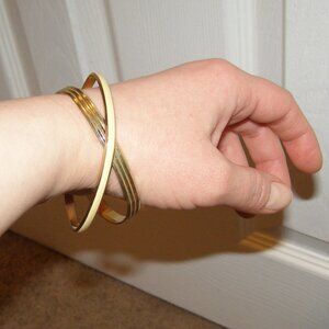 2pc Goldtone Bangle bracelet stack Small-Medium wrist